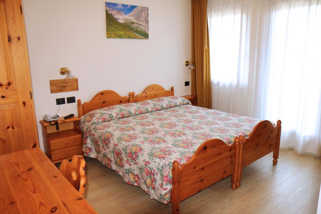Hotel La Palu Pinzolo Ngoại thất bức ảnh