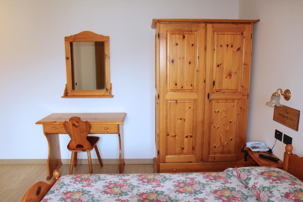 Hotel La Palu Pinzolo Ngoại thất bức ảnh